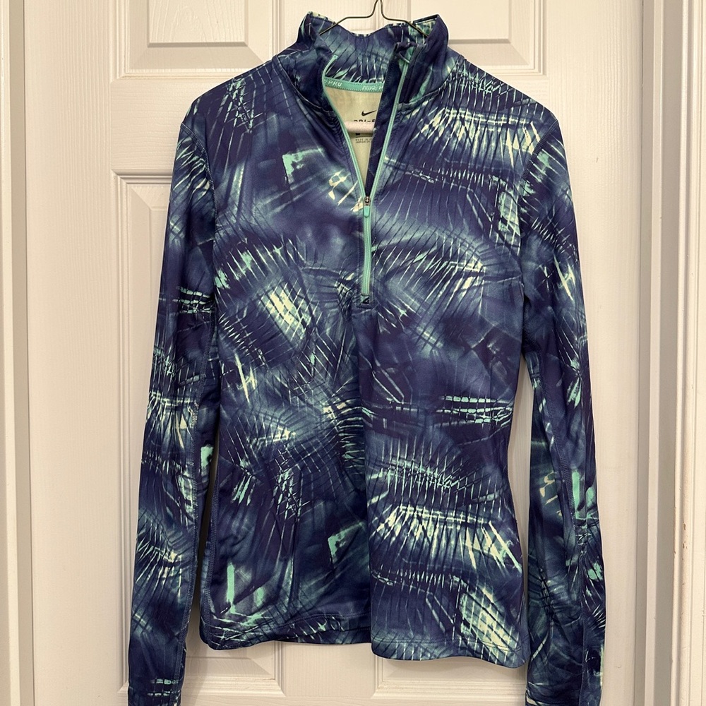 Nike pullover